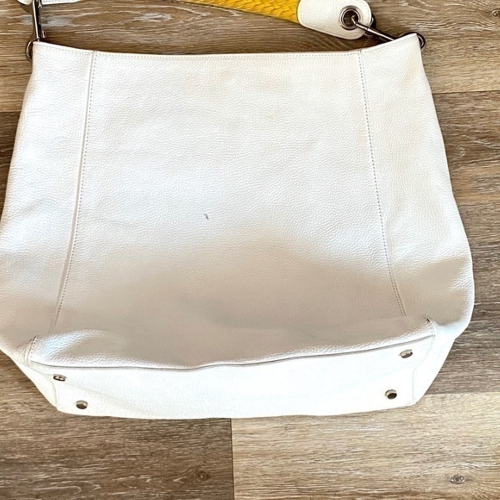 White leather purse - Picture 3 of 10